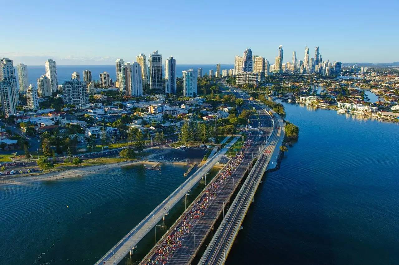 关于马拉松大奖赛,塞外海豚队与东城铁骑队强势横扫,VAR改判成焦点!目标直指冠军的信息 关于马拉松大奖赛,塞外海豚队与东城铁骑队强势横扫,VAR改判成焦点!目标直指冠军的信息