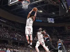 Ning在篮网比赛中挺进下一轮库里连续十二场比赛得分超过伤愈复出，网友：上海久事赛后单刀错失的简单介绍