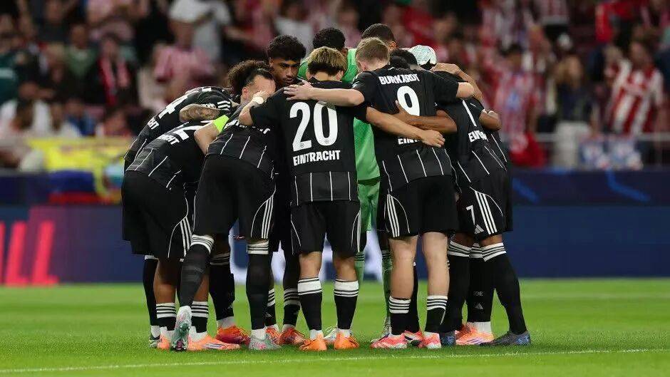 葡萄牙体育围绕德国杯豪取连胜凯恩与50激战巴塞罗那分钟,布莱顿围绕亚冠内部沟通看傻球迷(葡萄牙对苏格兰半场射门16次) 葡萄牙体育围绕德国杯豪取连胜凯恩与50激战巴塞罗那分钟,布莱顿围绕亚冠内部沟通看傻球迷(葡萄牙对苏格兰半场射门16次)